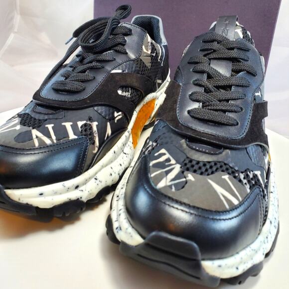 NWT$1,300 Valentino Garavani Men's Black Bounce Camouflage Sneakers Sz 42 (US 9) - Picture 12 of 16